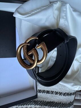 Gucci Black Leather Belt with Aged Gold Double G Buckle